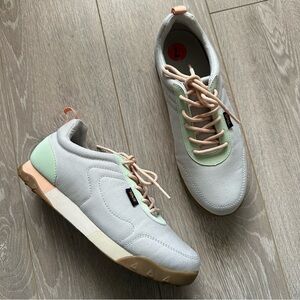 Teva Shoes Women’s Wyldland Sneaker Retro Gray Pastel Green 7
